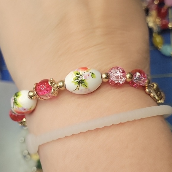 Floral Butterfly Elephant Bead 7" & 8" Bracelet Red Accents Set of 2 - Picture 2 of 3
